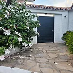 Golondrinas By Sol Maestranza * Marbella