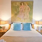 Golondrinas By Sol Maestranza * Marbella